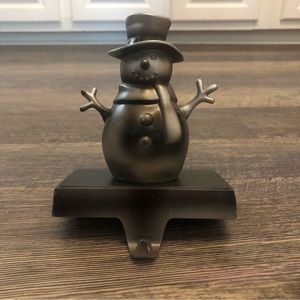 CAST IRON SNOWMAN STOCKING HANGER 6"H x 5"W CHRISTMAS HOLIDAY HOME DECOR